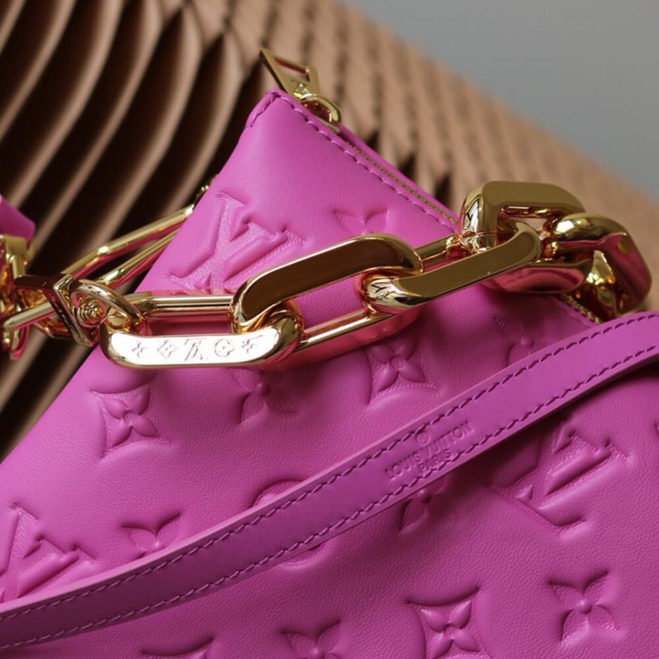 LV Coussin BB