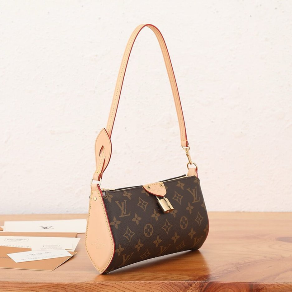 LV Pochette Tirette